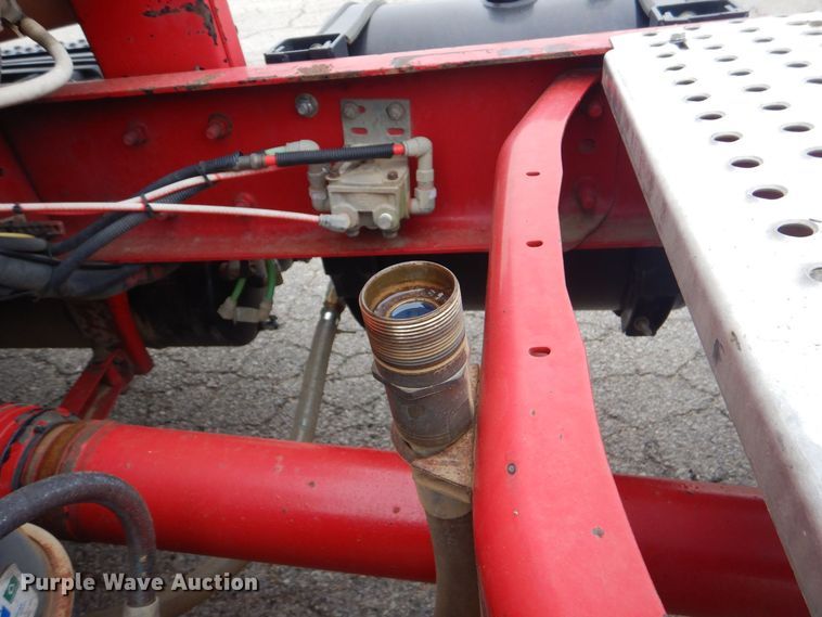 image for item MM9623 2005 International 8600  semi truck