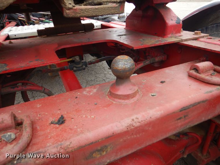 image for item MM9623 2005 International 8600  semi truck