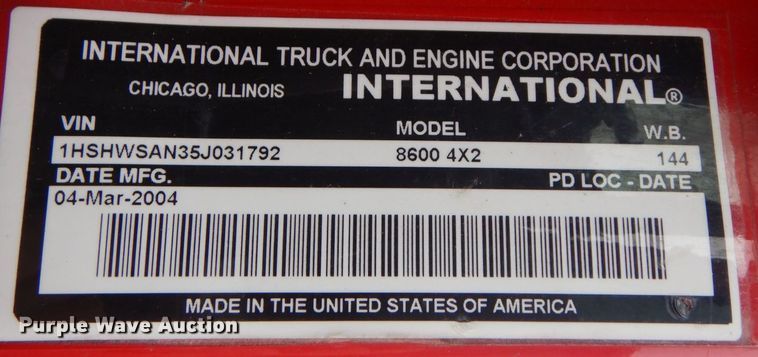image for item MM9623 2005 International 8600  semi truck