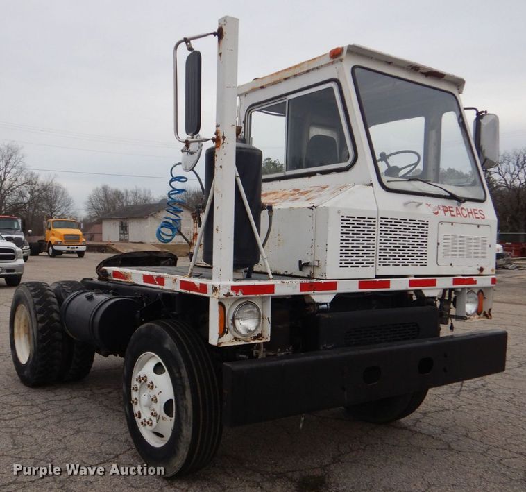 image for item MM9626 1985 Ottawa YT30  yard truck
