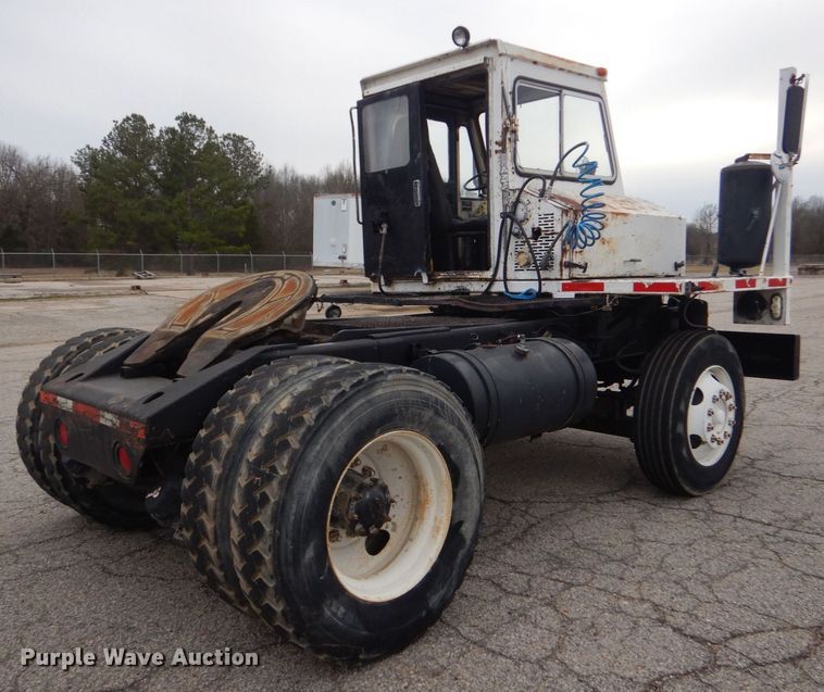 image for item MM9626 1985 Ottawa YT30  yard truck