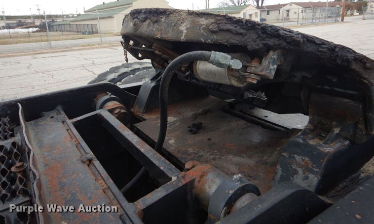 image for item MM9626 1985 Ottawa YT30  yard truck