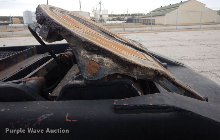 image for item MM9626 1985 Ottawa YT30  yard truck