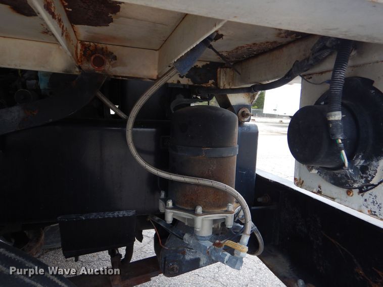 image for item MM9626 1985 Ottawa YT30  yard truck