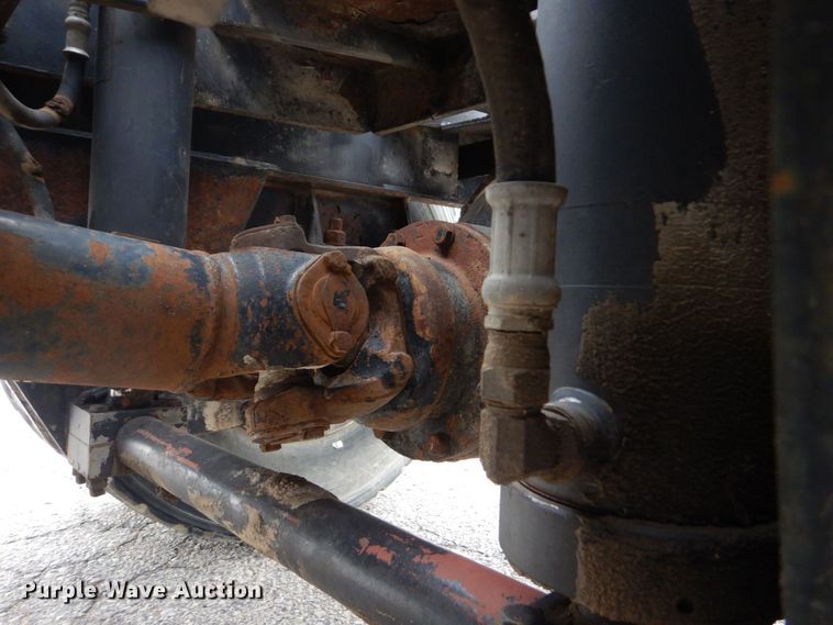 image for item MM9626 1985 Ottawa YT30  yard truck