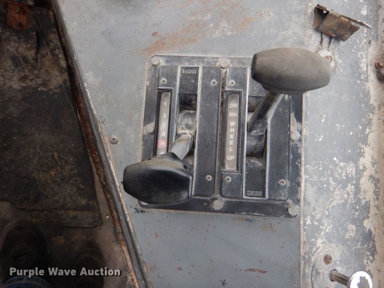 image for item MM9626 1985 Ottawa YT30  yard truck