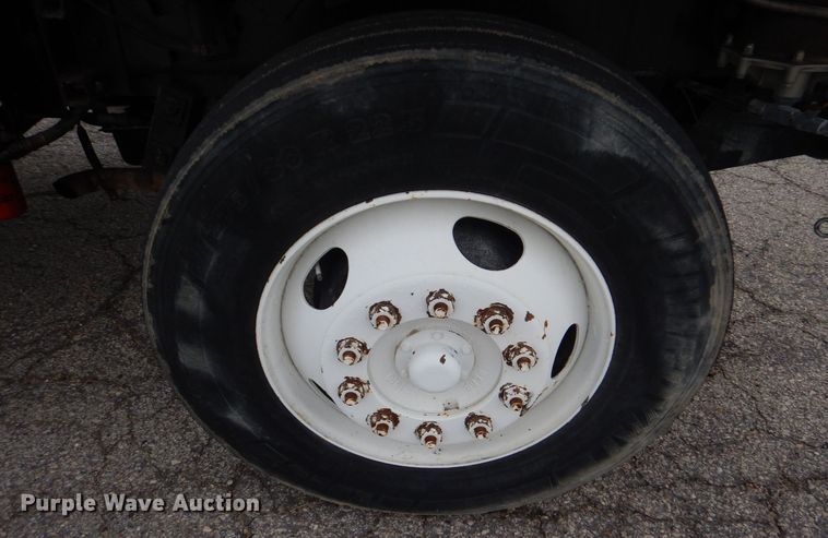 image for item MM9626 1985 Ottawa YT30  yard truck