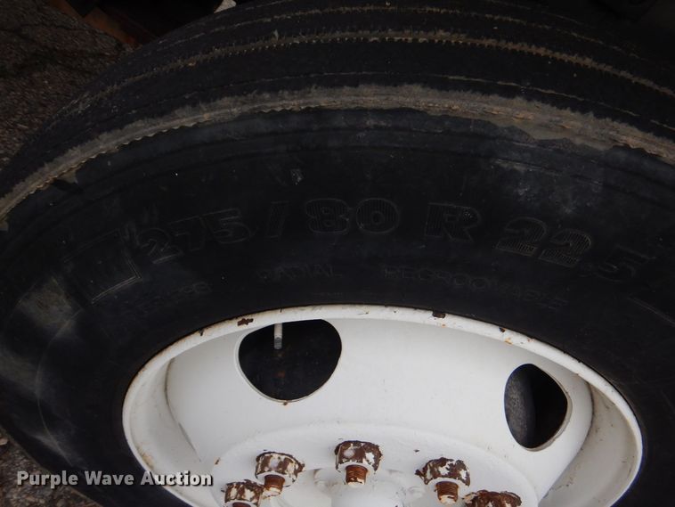 image for item MM9626 1985 Ottawa YT30  yard truck