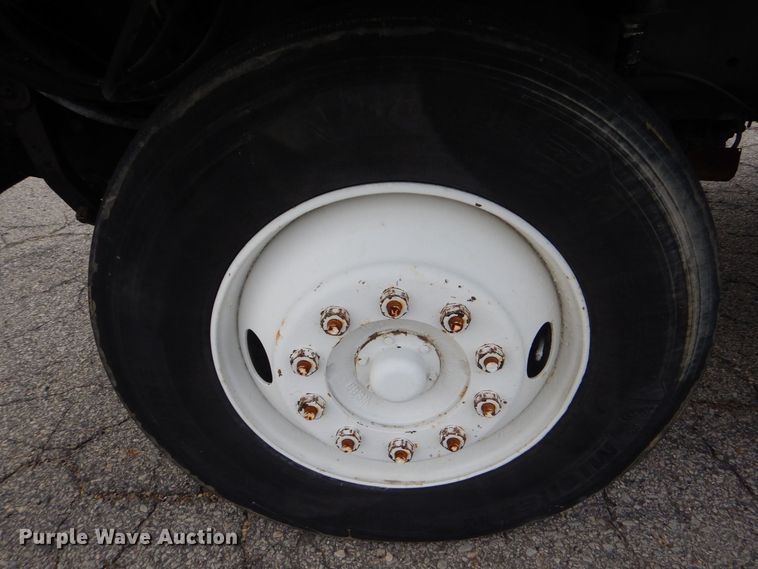 image for item MM9626 1985 Ottawa YT30  yard truck