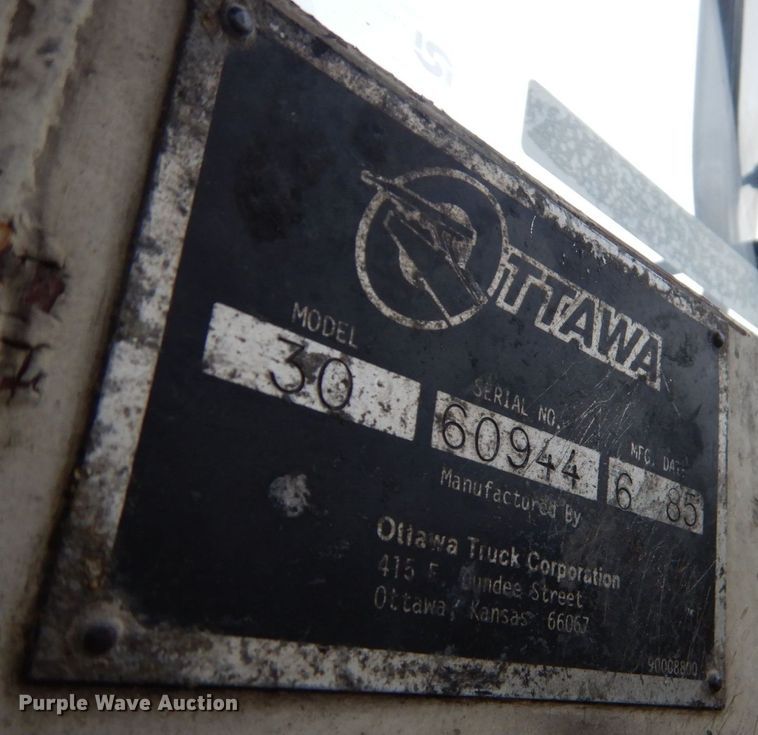 image for item MM9626 1985 Ottawa YT30  yard truck