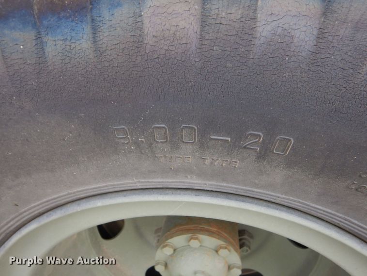 image for item MM9628 1972 Am General M35A2  flatbed truck