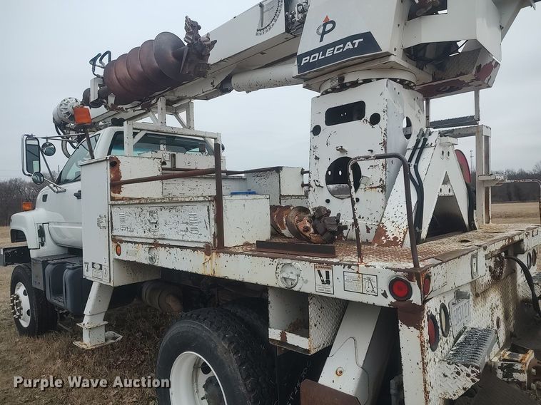 image for item MM9919 2000 Chevrolet C7500  digger derrick truck