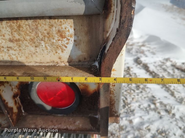 image for item MM9942 1994 Wabash National  dry van trailer