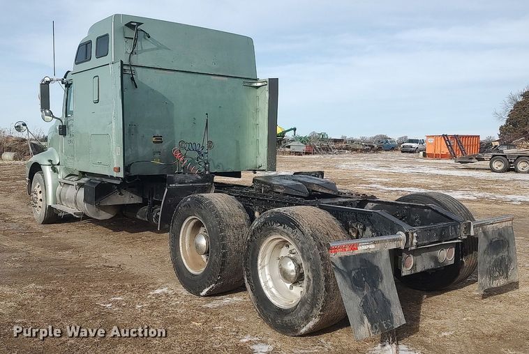 image for item MM9947 2007 International 9400  semi truck