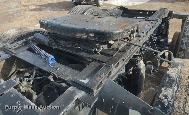 image for item MM9947 2007 International 9400  semi truck