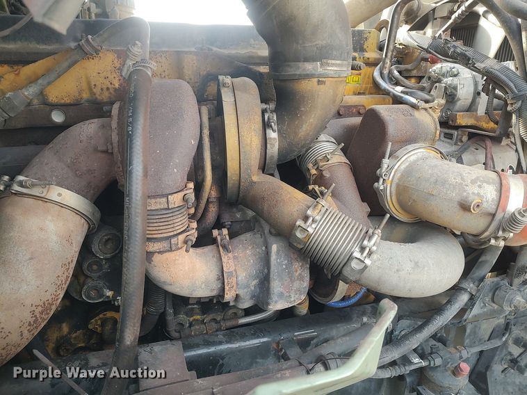 image for item MM9947 2007 International 9400  semi truck