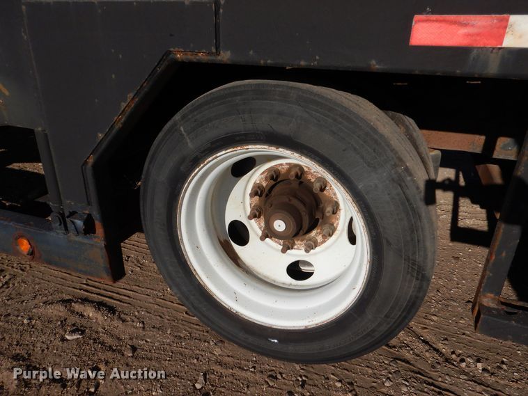 image for item MP9015 2001 Miller car carrier