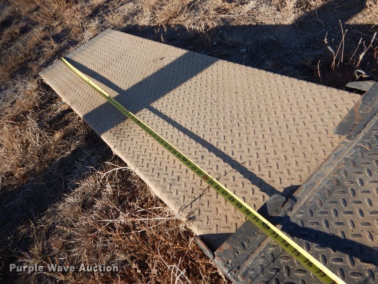 image for item MP9017 2007 Easy  car carrier