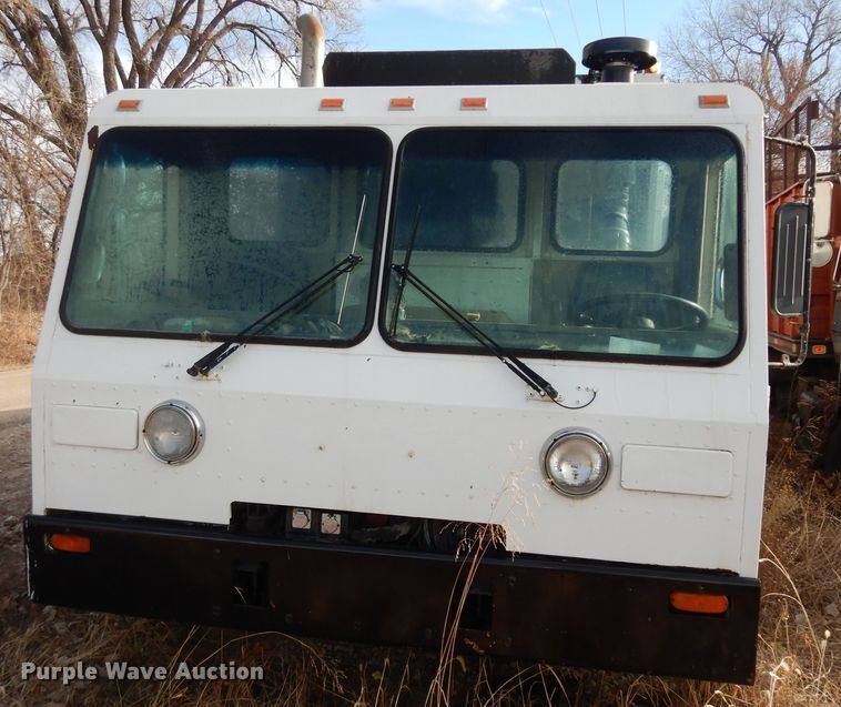 image for item DH3818 1999 Crane Carrier  refuse truck