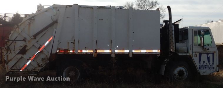 image for item DH3818 1999 Crane Carrier  refuse truck