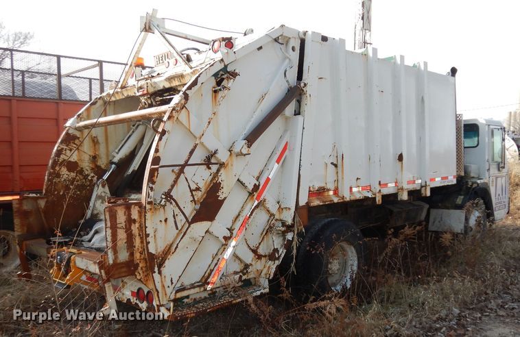 image for item DH3818 1999 Crane Carrier  refuse truck