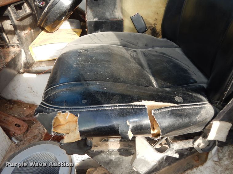 image for item DH3818 1999 Crane Carrier  refuse truck