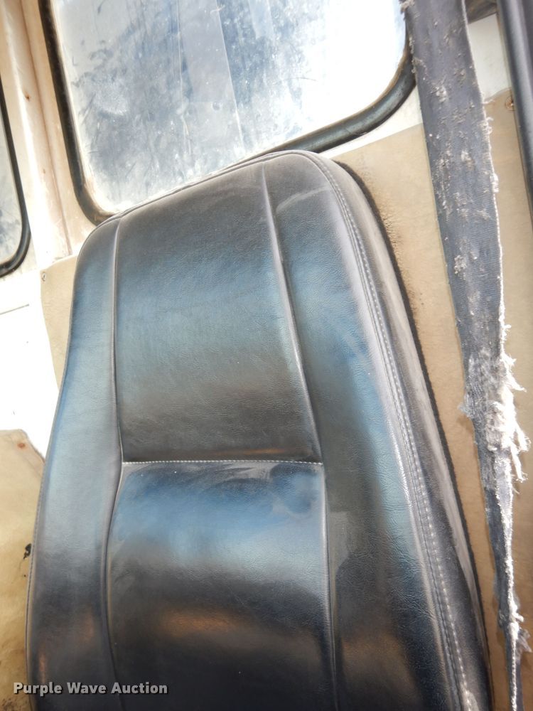 image for item DH3818 1999 Crane Carrier  refuse truck