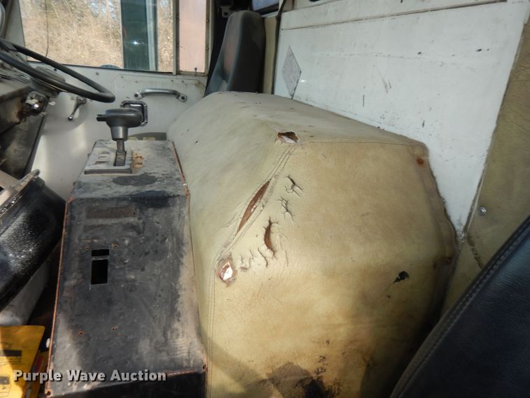 image for item DH3818 1999 Crane Carrier  refuse truck