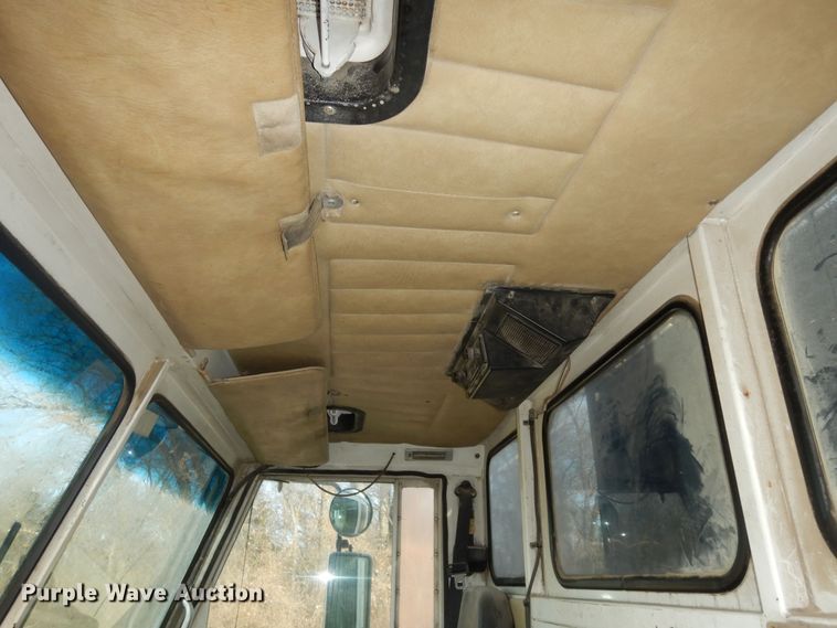 image for item DH3818 1999 Crane Carrier  refuse truck