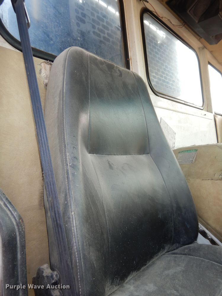 image for item DH3818 1999 Crane Carrier  refuse truck