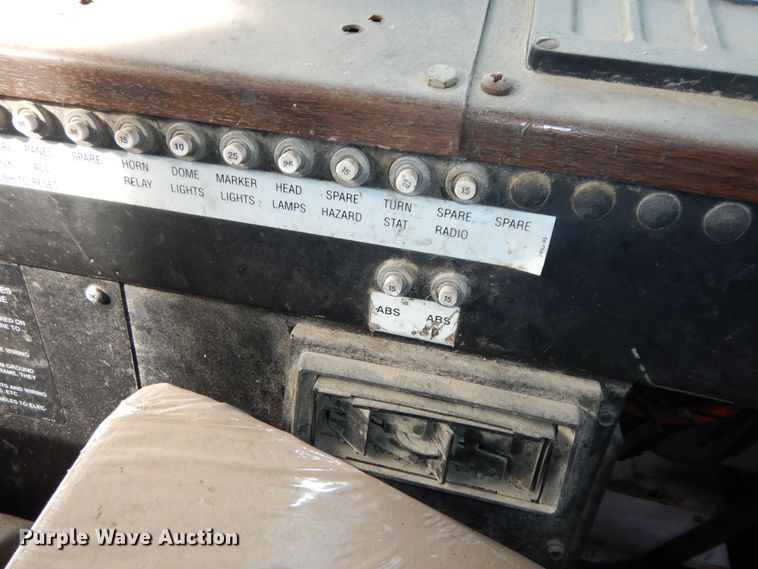 image for item DH3818 1999 Crane Carrier  refuse truck