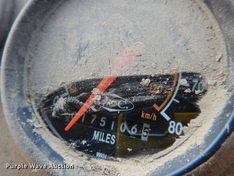 image for item DH3818 1999 Crane Carrier  refuse truck