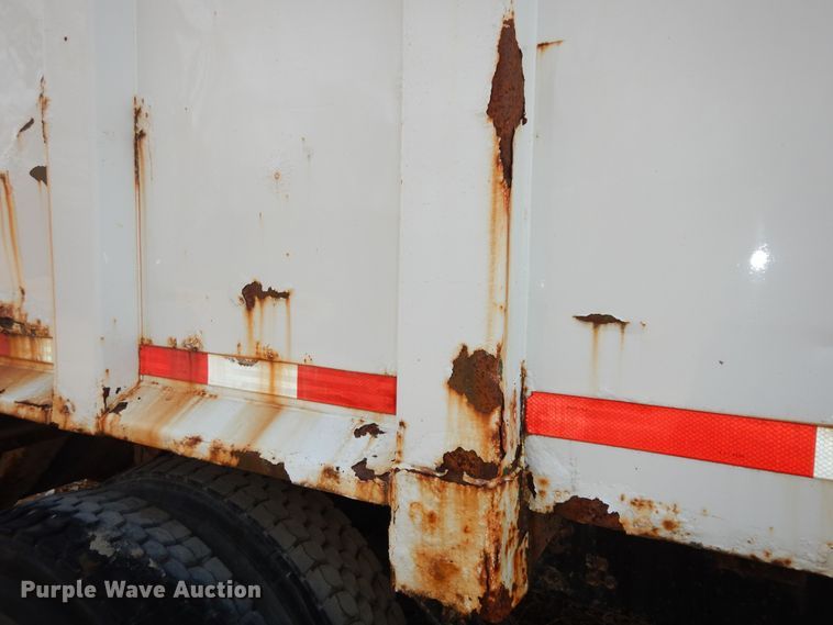 image for item DH3818 1999 Crane Carrier  refuse truck