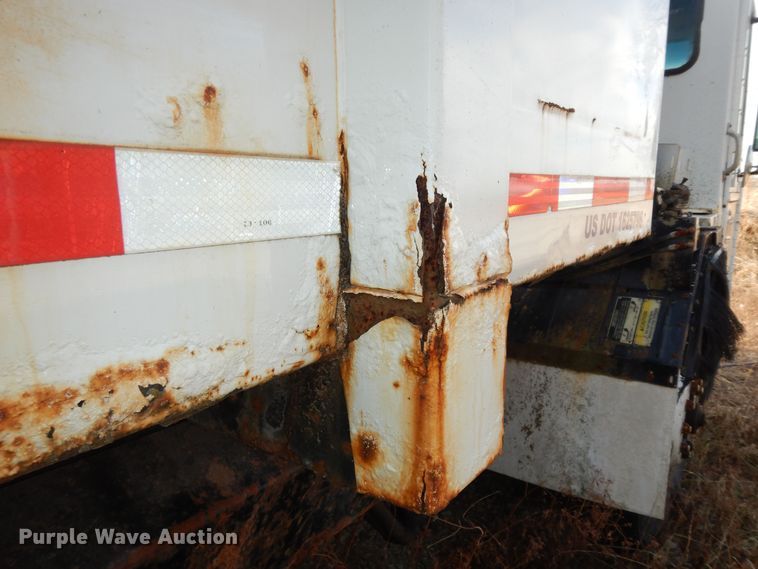 image for item DH3818 1999 Crane Carrier  refuse truck