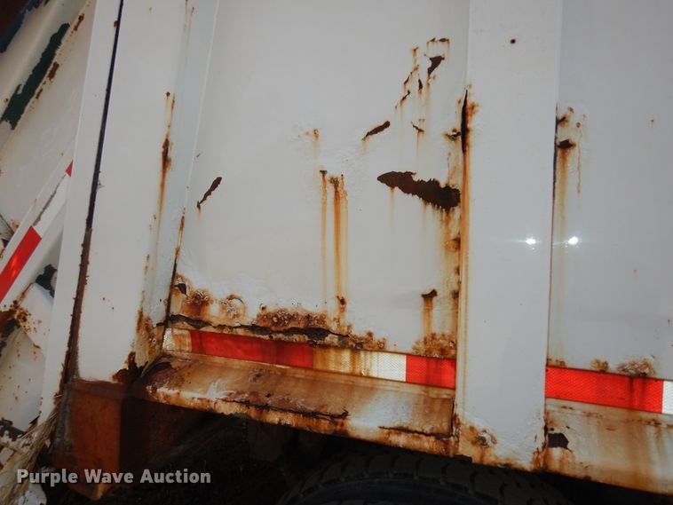 image for item DH3818 1999 Crane Carrier  refuse truck