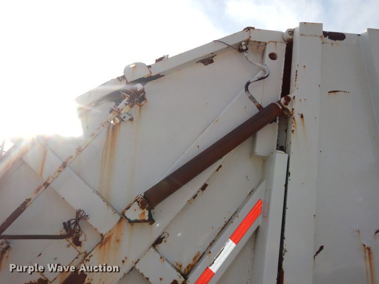 image for item DH3818 1999 Crane Carrier  refuse truck