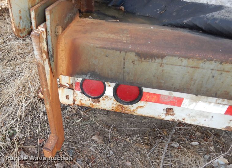 image for item DH3818 1999 Crane Carrier  refuse truck