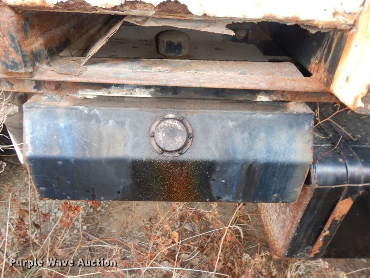 image for item DH3818 1999 Crane Carrier  refuse truck