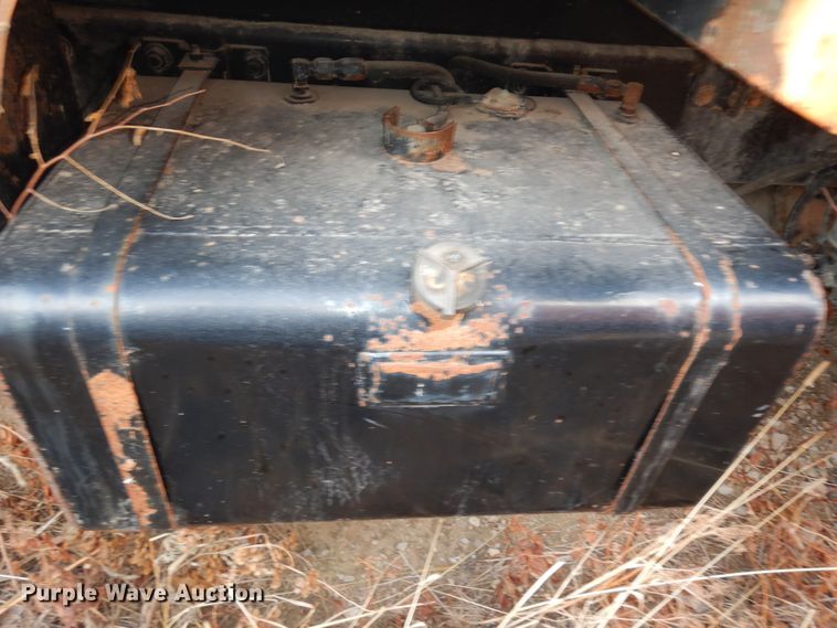 image for item DH3818 1999 Crane Carrier  refuse truck