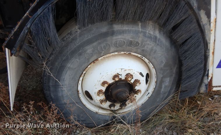 image for item DH3818 1999 Crane Carrier  refuse truck