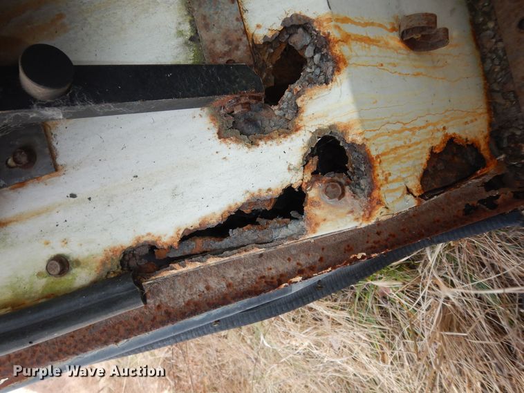 image for item DH3819 1997 Crane Carrier  refuse truck