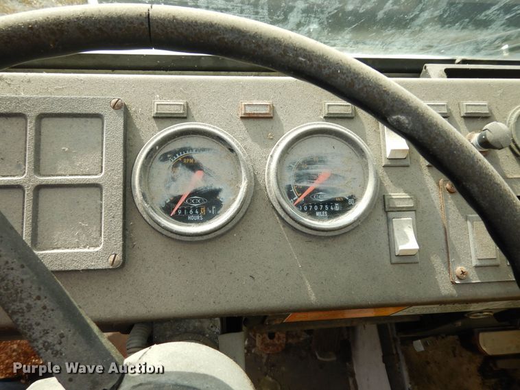 image for item DH3819 1997 Crane Carrier  refuse truck