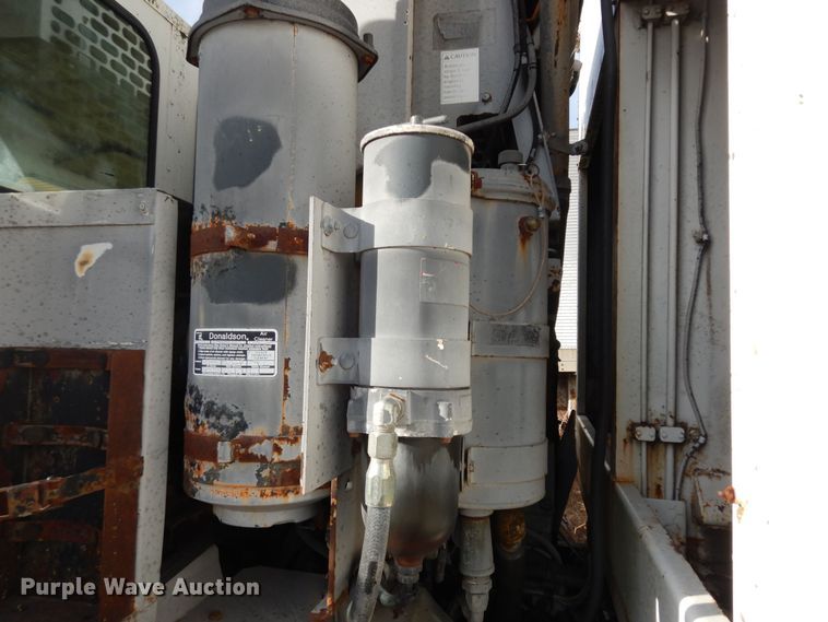 image for item DH3819 1997 Crane Carrier  refuse truck