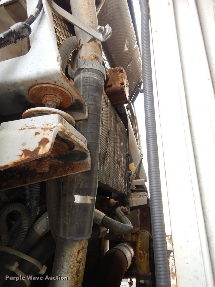 image for item DH3819 1997 Crane Carrier  refuse truck