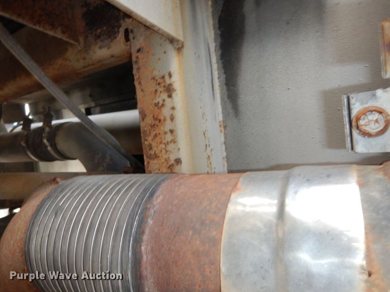 image for item DH3819 1997 Crane Carrier  refuse truck