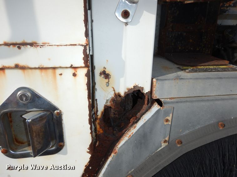 image for item DH3819 1997 Crane Carrier  refuse truck