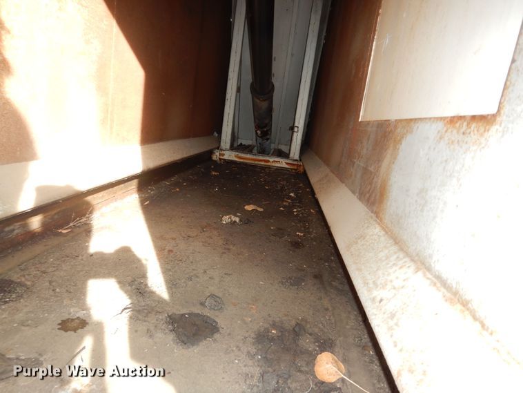 image for item DH3819 1997 Crane Carrier  refuse truck