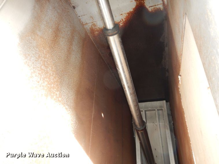 image for item DH3819 1997 Crane Carrier  refuse truck