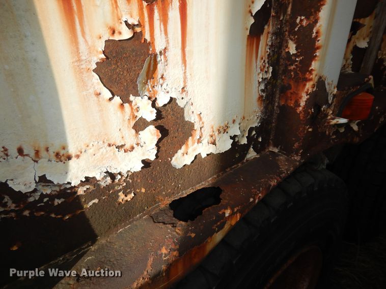 image for item DH3819 1997 Crane Carrier  refuse truck