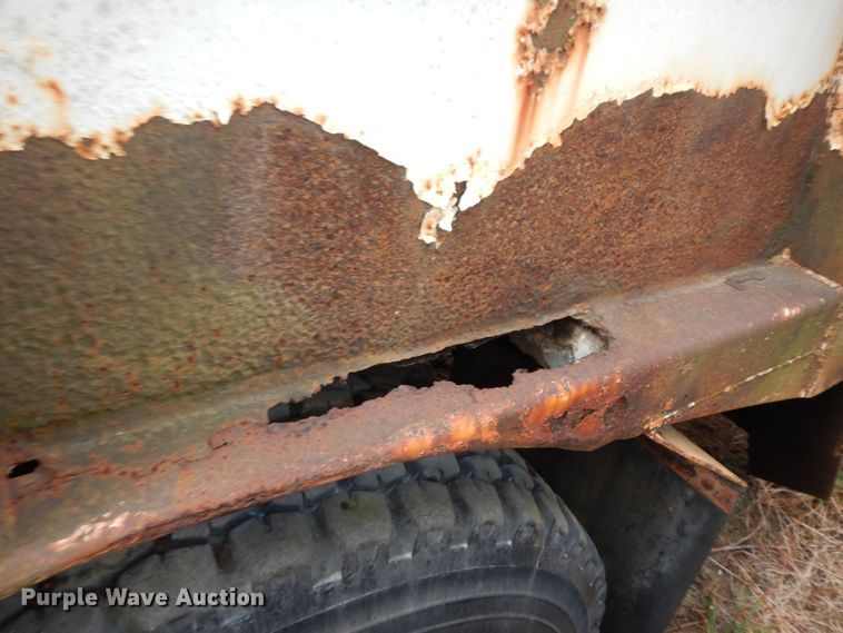 image for item DH3819 1997 Crane Carrier  refuse truck